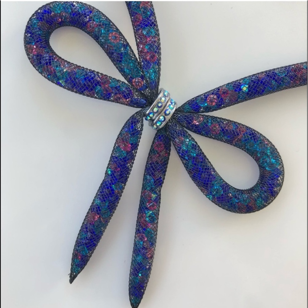 Blue gray Betsey Johnson bow necklace